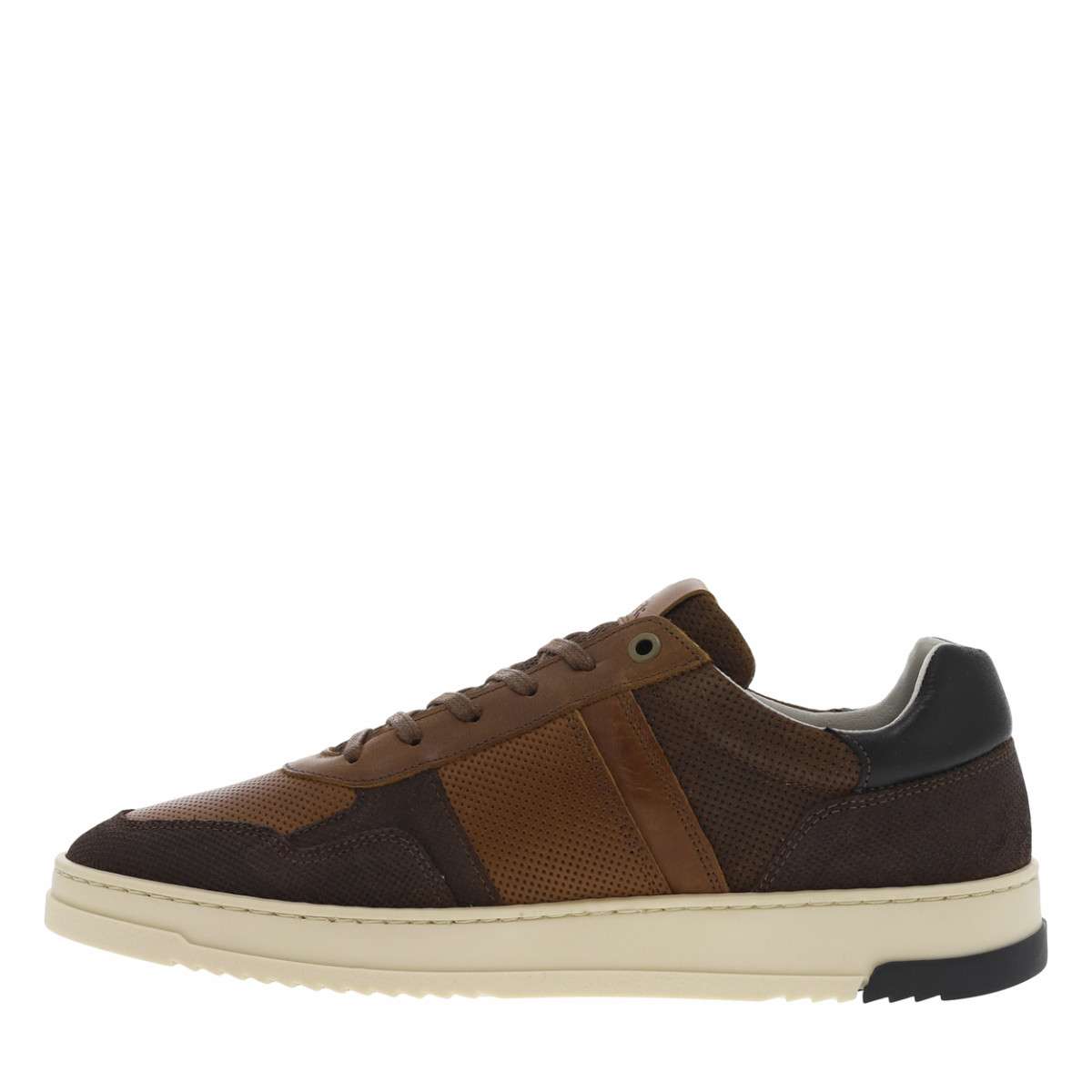 Baskets basses cuir marron, BULLBOXER