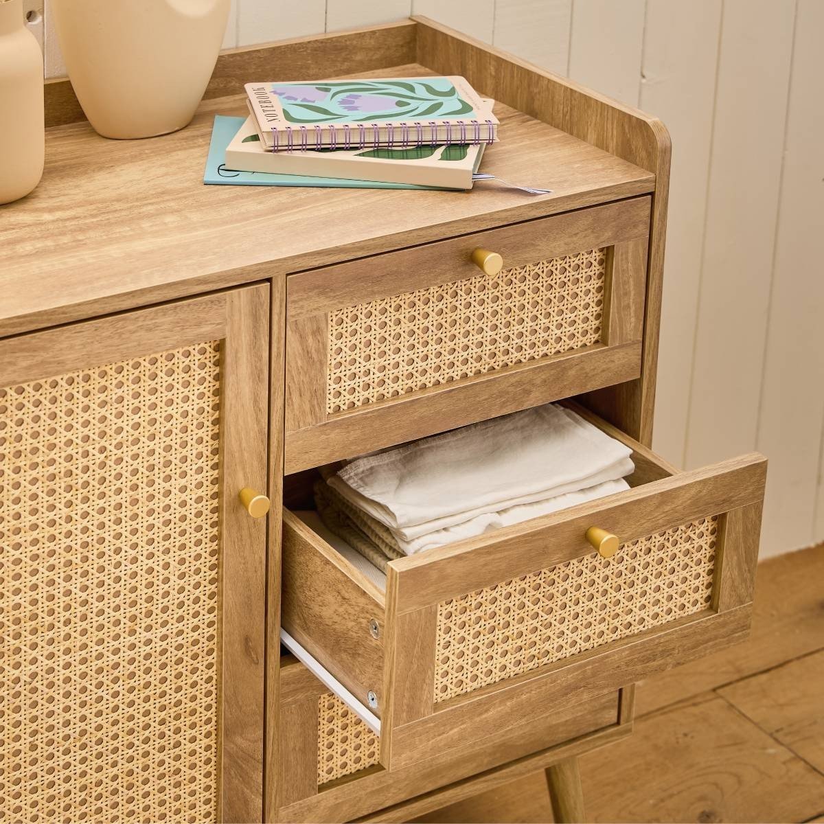 Commode 1 porte 3 tiroirs - PALMO bois clair, CALICOSY