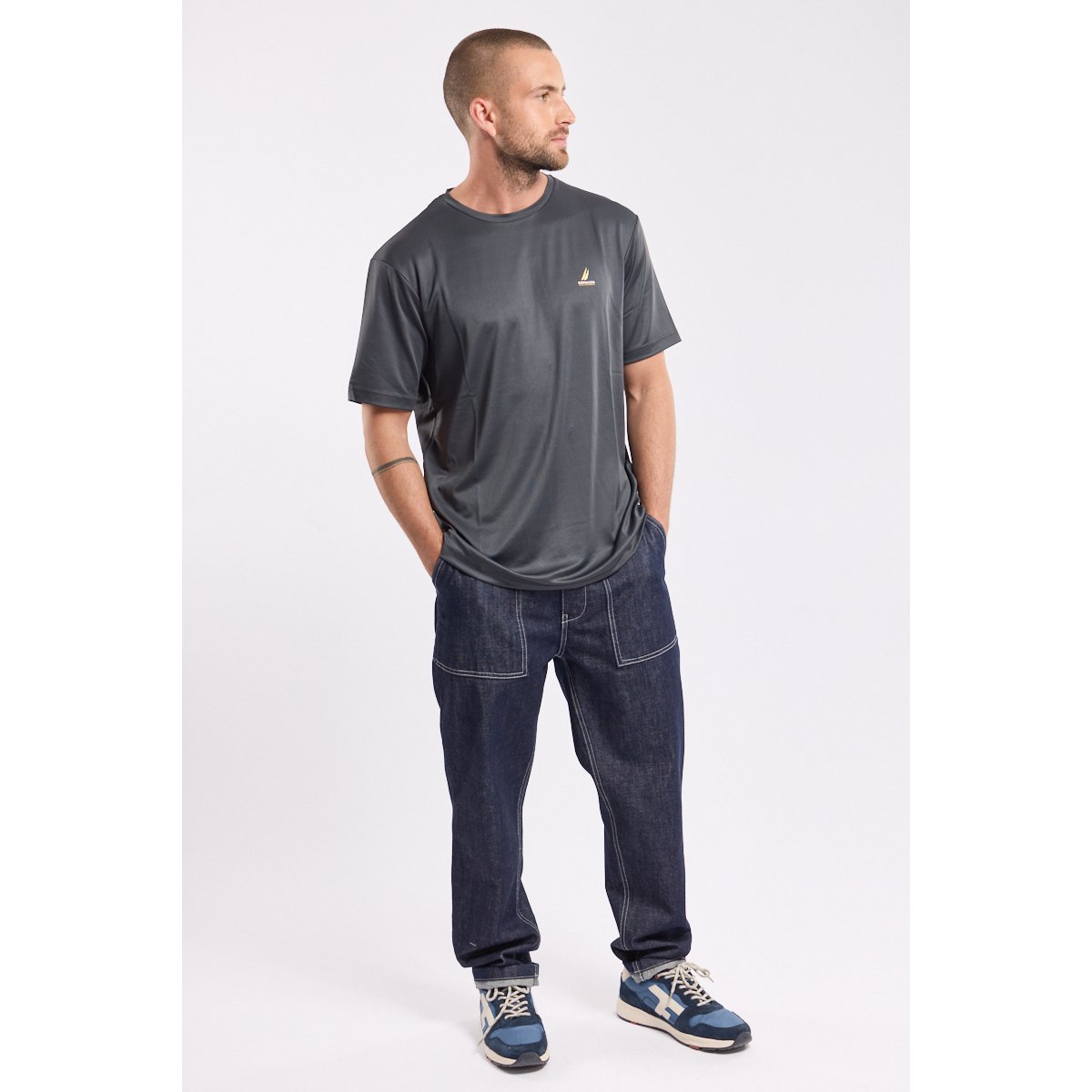 T-shirt en polyester recyclé VALEWOOD carbone, BERMUDES