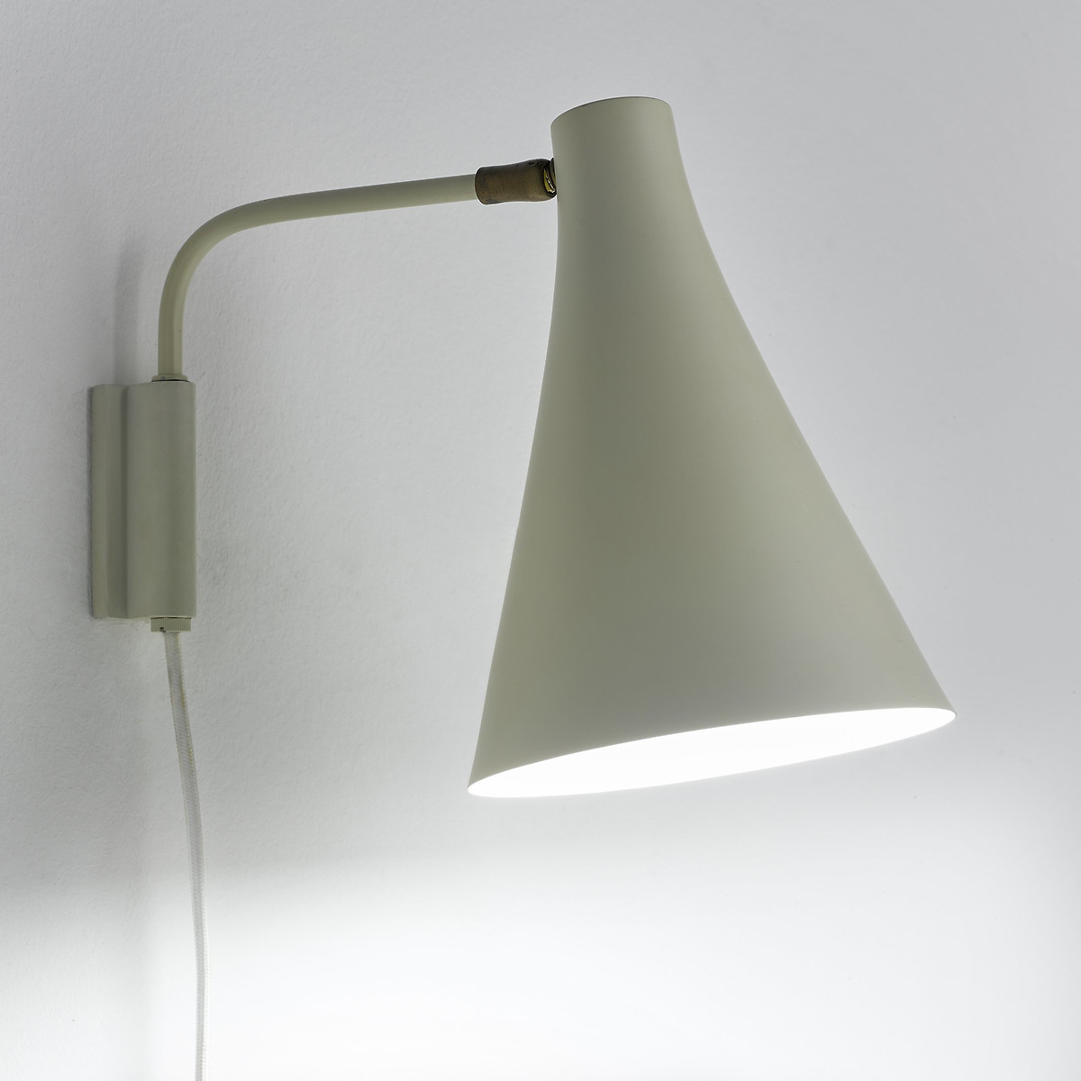 Applique métal orientable, Jameson grège, AM.PM