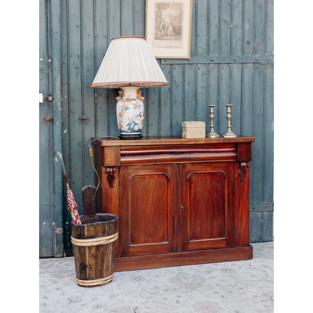 Buffet fin en bois foncé Gilbert N°605 - Bon état bois foncé, DEBONGOUT