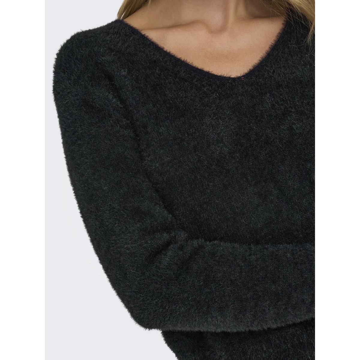 Pull col V, maille mousseuse noir, ONLY