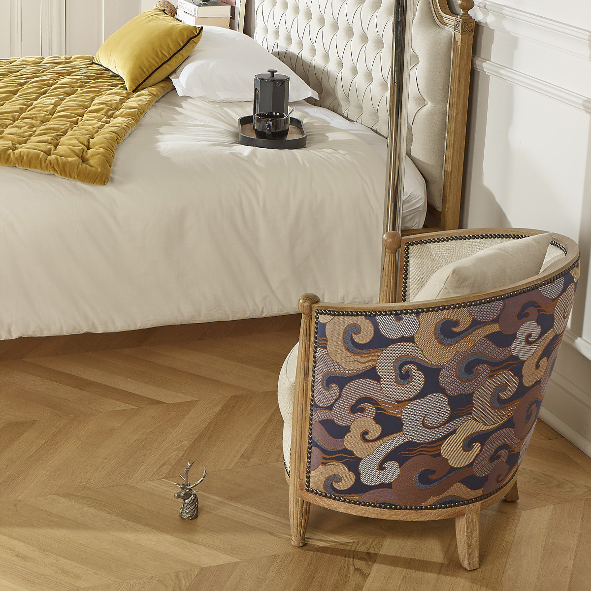 Fauteuil tonneau en chêne, lin et tissu édition limitée CAROLE lin, ROBIN DES BOIS