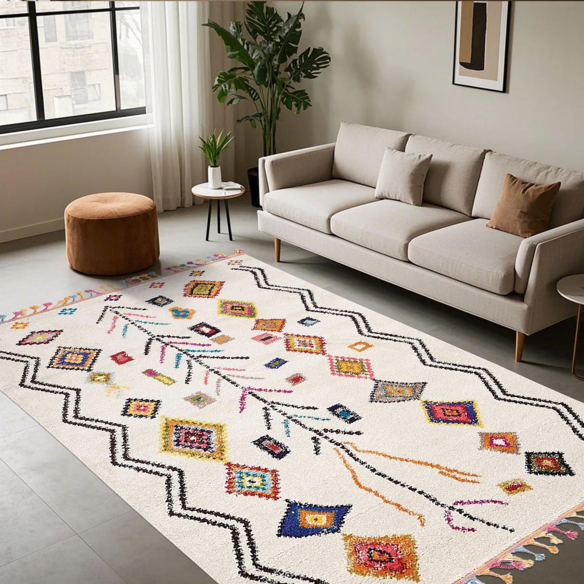 Tapis berbère tissé motif ethnic LYN5 OURIKA E ivoire, UN AMOUR DE TAPIS