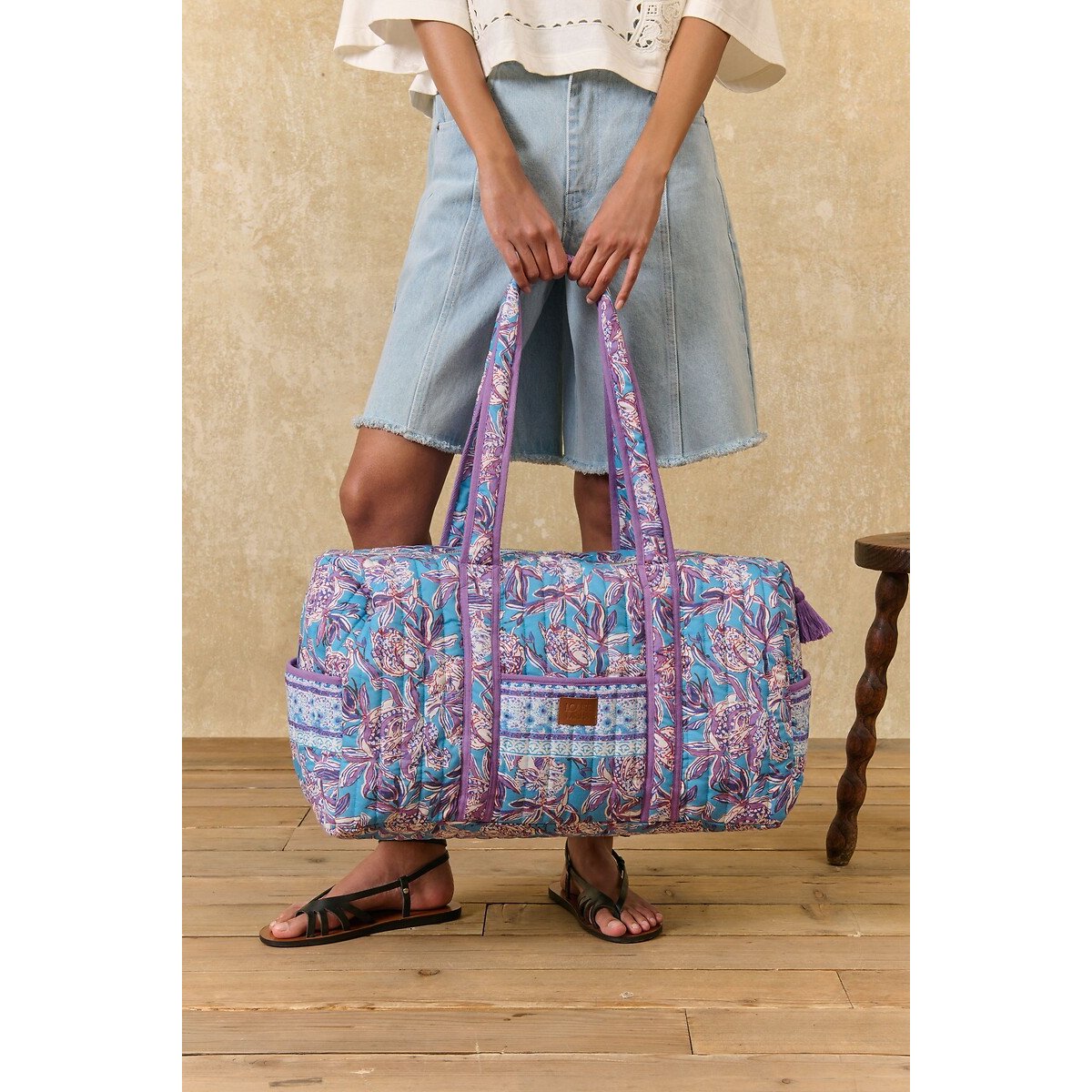 Weekender BILBAO mit Blumenmuster blau bedruckt, LOUISE MISHA