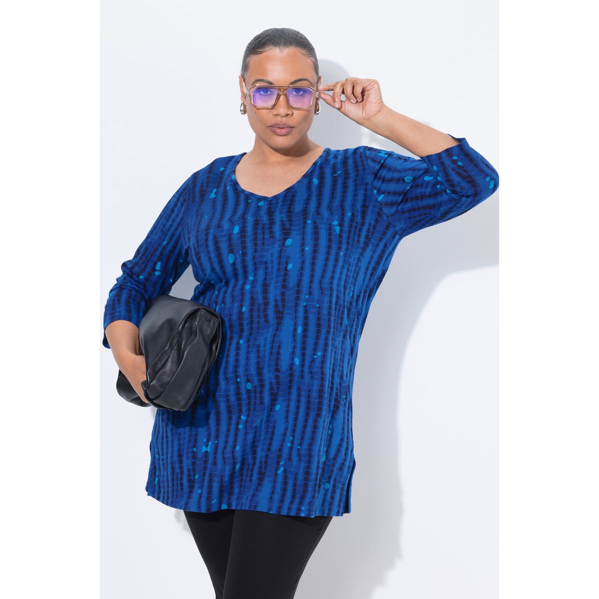 T-shirt long, manches 3/4 et décolleté en V bleu roi, ULLA POPKEN