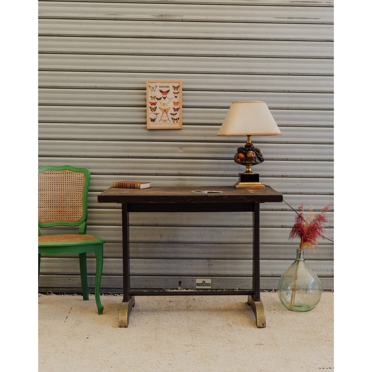 Table à manger en bois Romy N°1576 - Bon état bois foncé, DEBONGOUT
