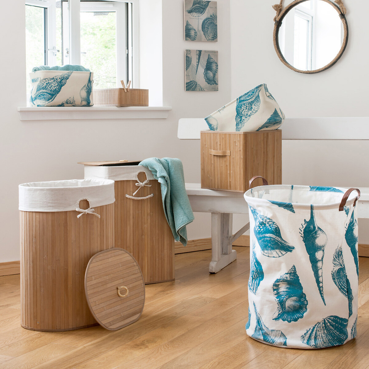 Bamboo Oval Laundry Hamper With Liner natural, SO'HOME