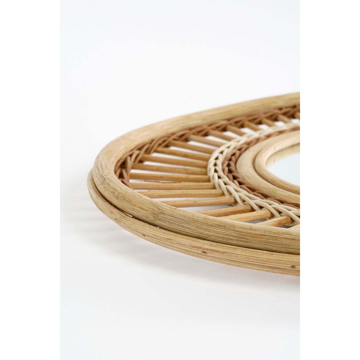 Miroir mural en rotin tressé OVAL ocre, MICA DECORATIONS