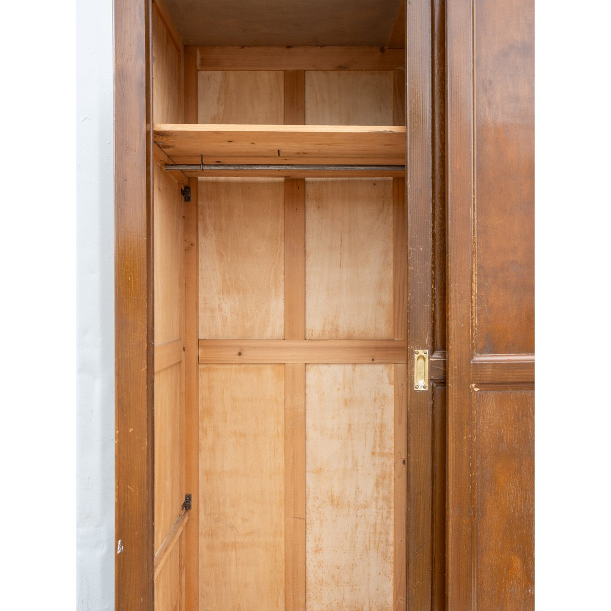 Armoire en bois Blandine N°479 - Bon état bois foncé, DEBONGOUT