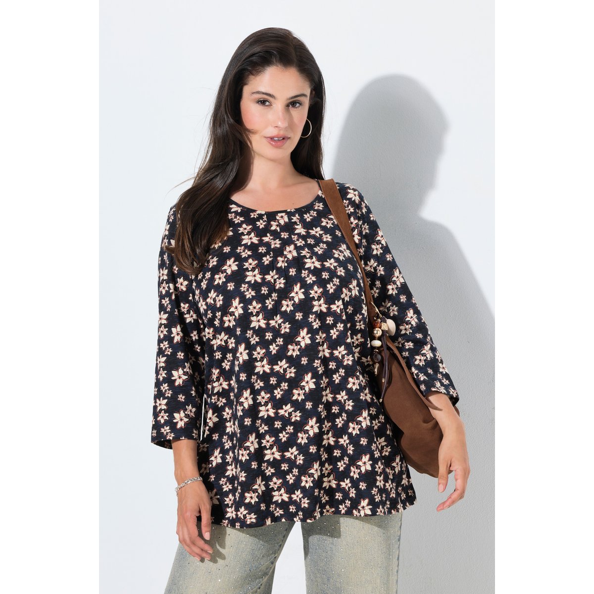 T-shirt à fleurs, plis fantaisie marine, ULLA POPKEN