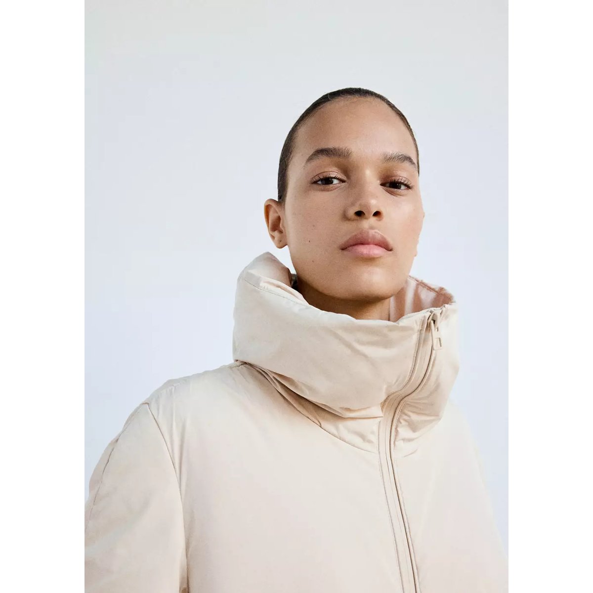 Anorak matelassé long blanc cassé, MANGO