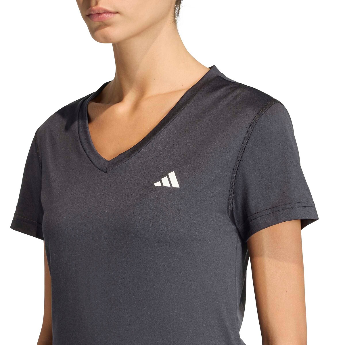T-shirt de sport col V Essentials noir, adidas Performance