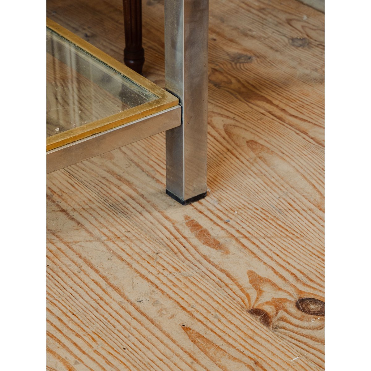Table basse en laiton et verre Donna N°1053 - Bon état doré, DEBONGOUT