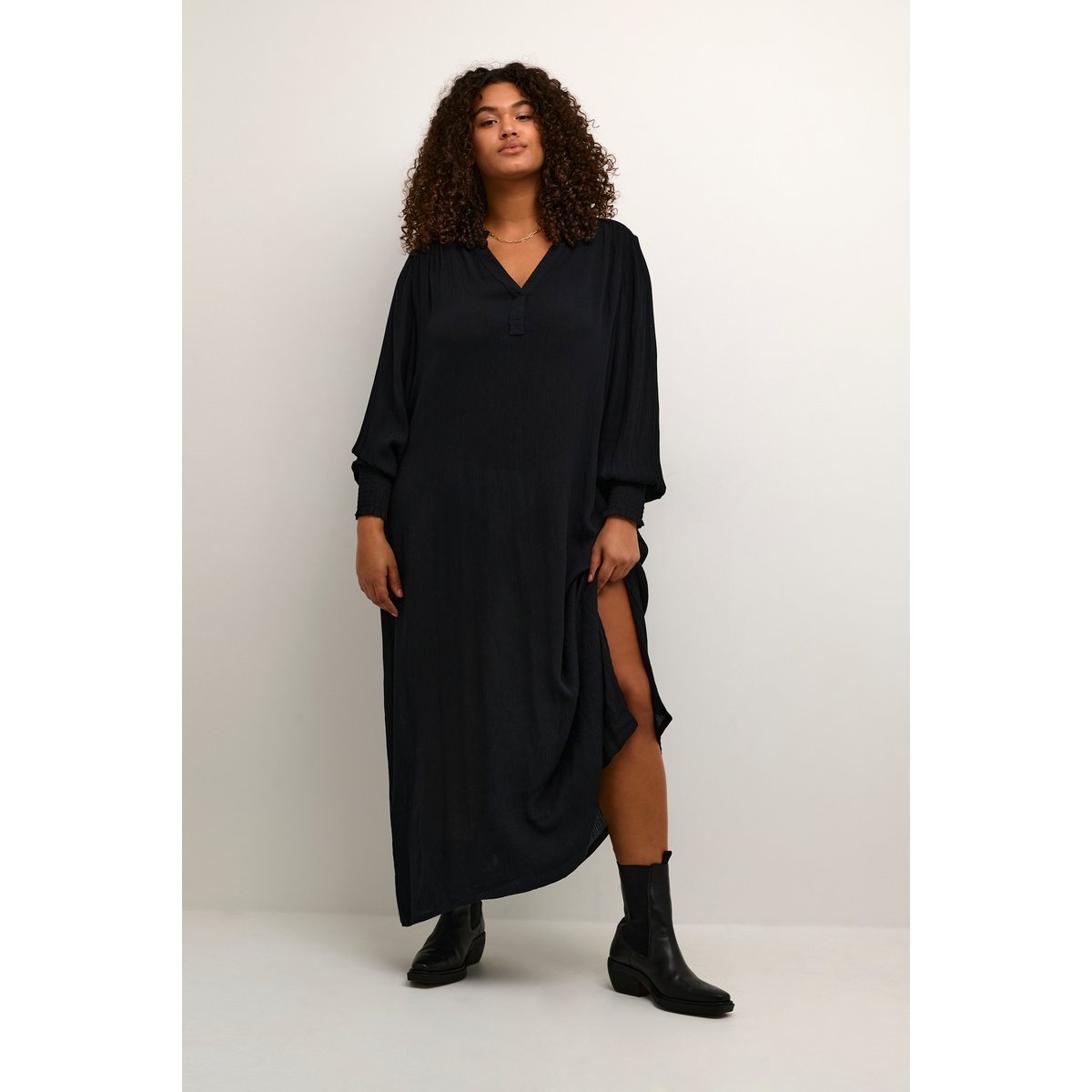 Robe noir black deep, KAFFE CURVE
