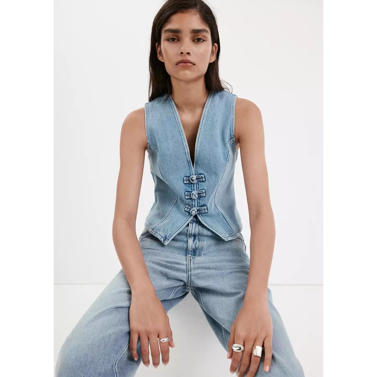 Top en denim à brandebourgs bleu moyen, MANGO