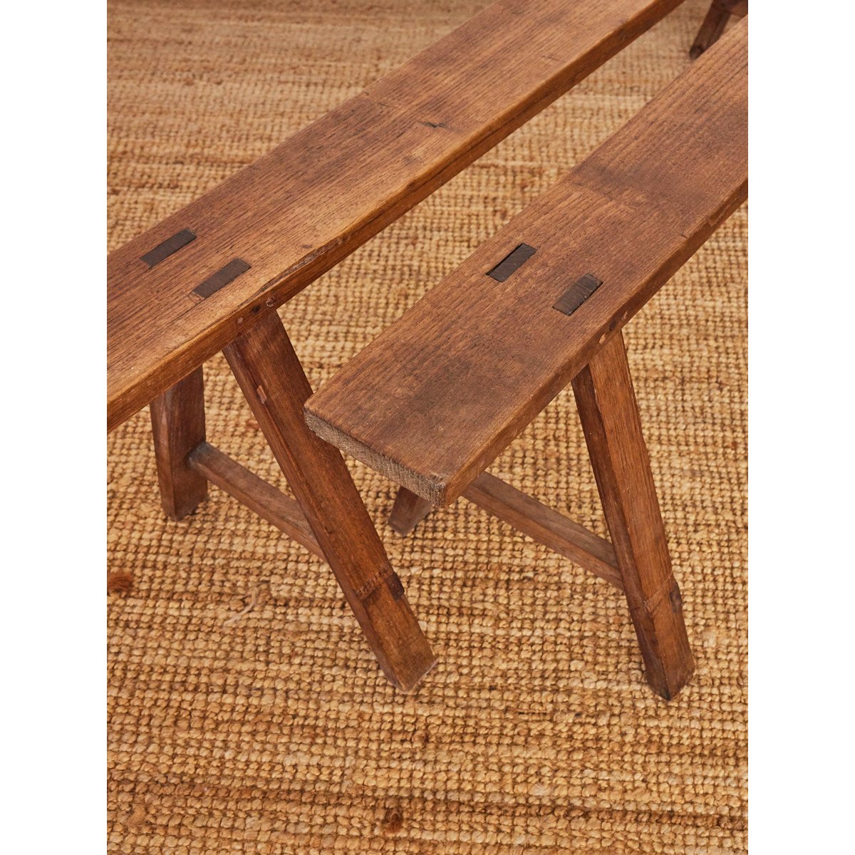 Paire de bancs de ferme en bois Antoine N°434 - Bon état bois clair, DEBONGOUT
