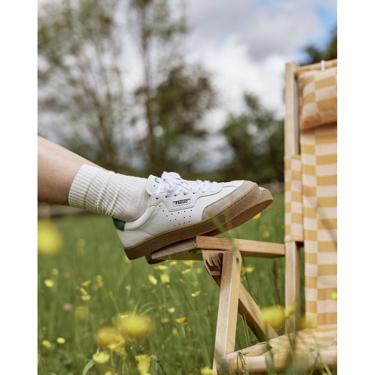 Baskets basses en cuir blanc et vert, FAGUO