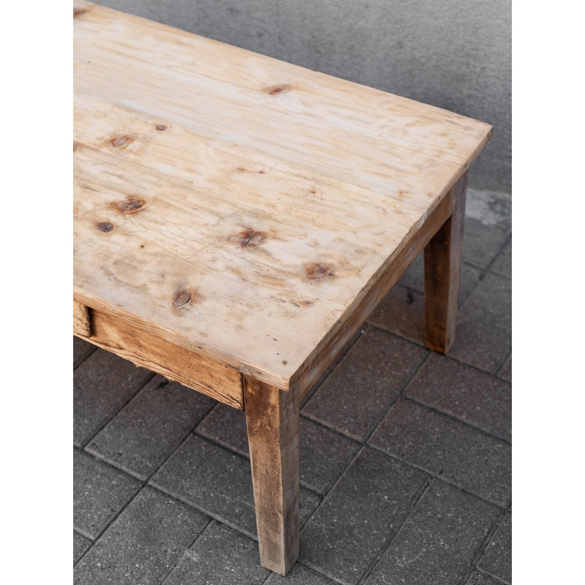 Table basse en bois Léonie N°1148 - Bon état bois clair, DEBONGOUT