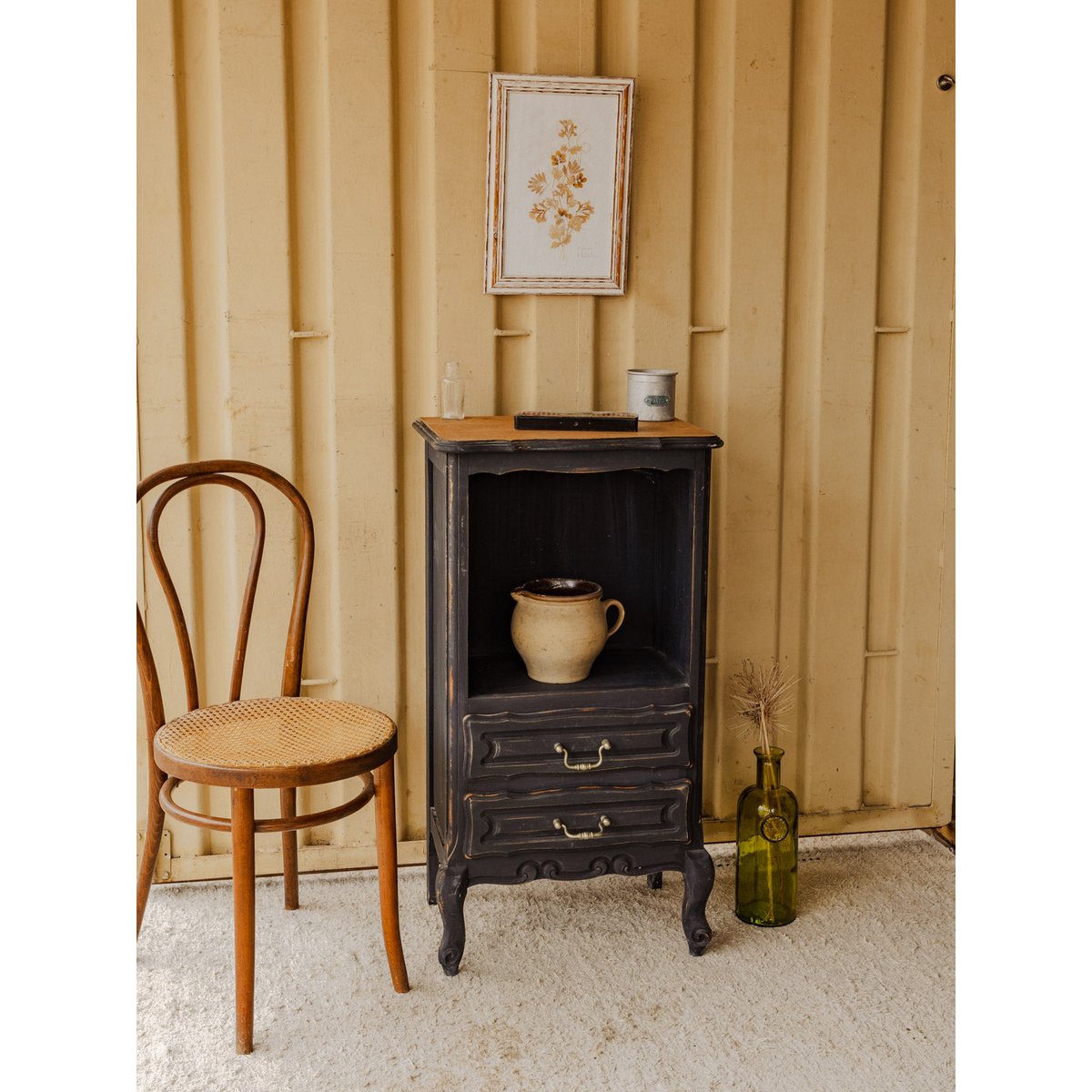 Petit buffet en bois noir Gilbert N°1882 - Bon état noir, DEBONGOUT
