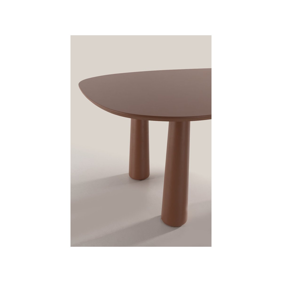 Table à manger ovale SASHA 220 cm marron marron, BOBOCHIC