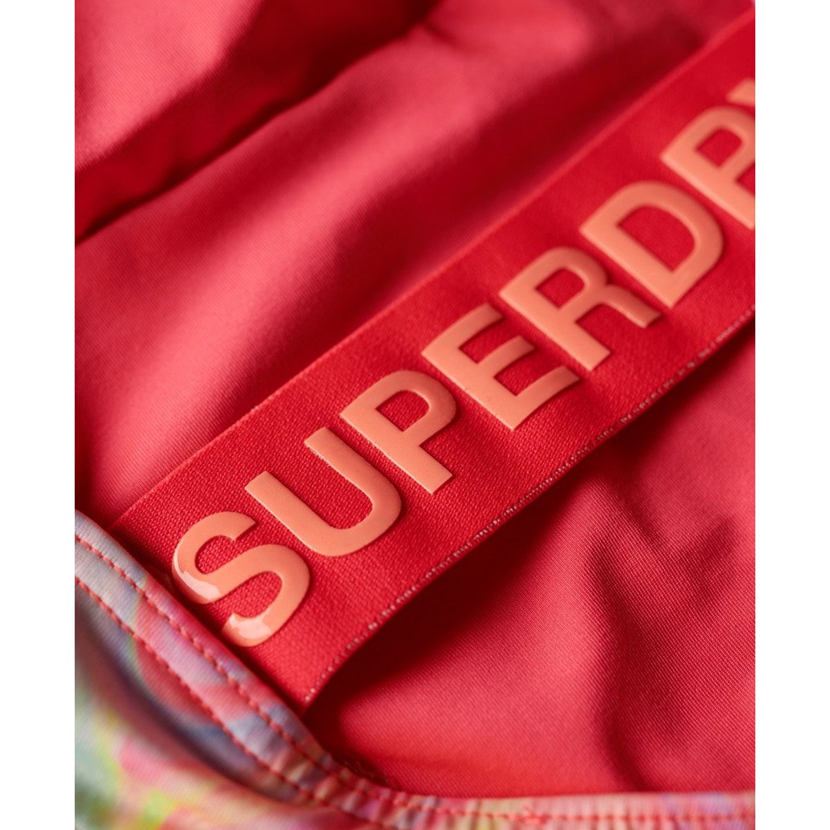 Maillot de bain imprimé à dos échancré marbre multicolore, SUPERDRY