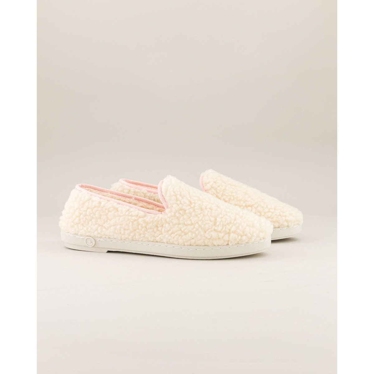 Chaussons en bouclette de laine blanc rose, ANGARDE