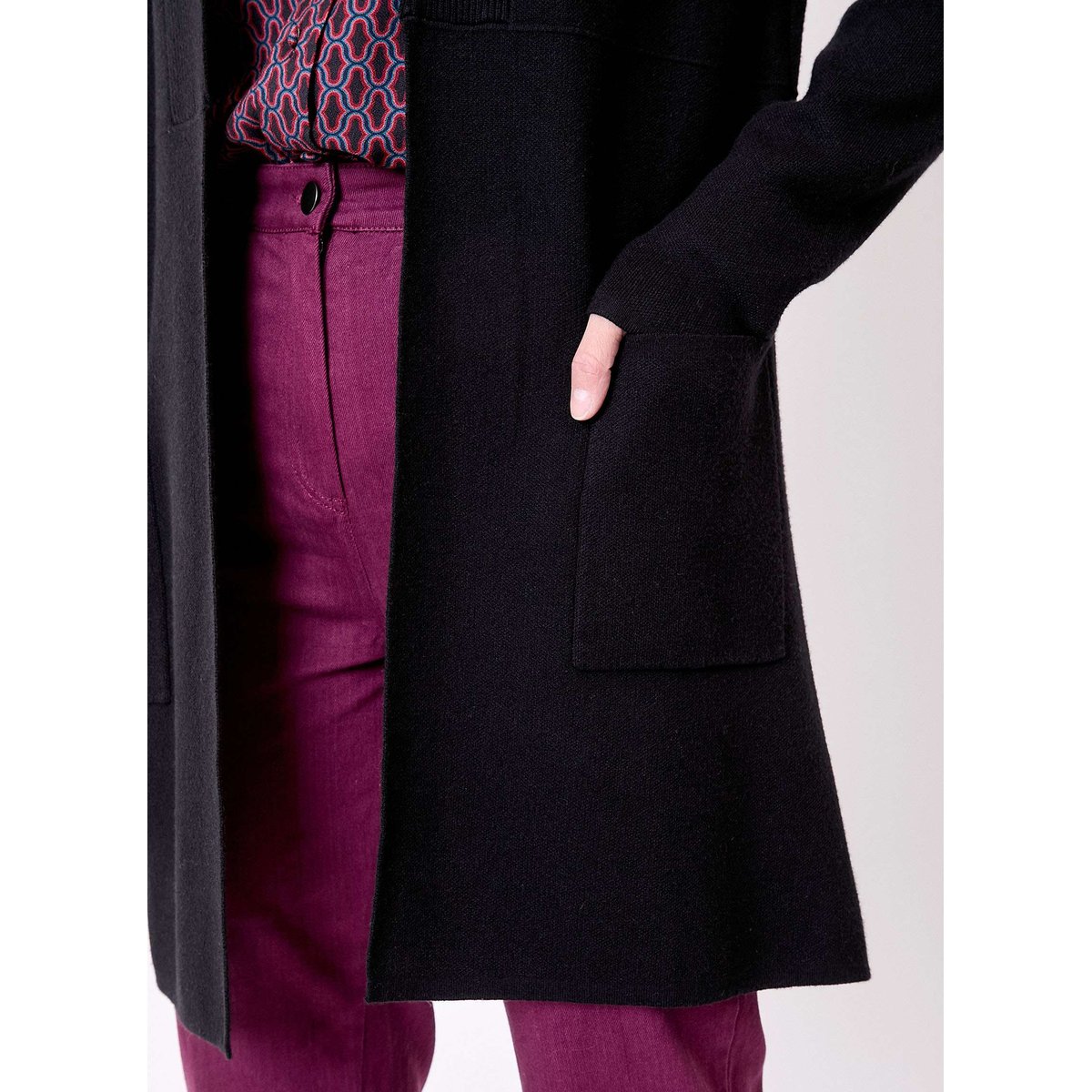 Gilet uni long en maille SACHEON noir, LA FIANCÉE