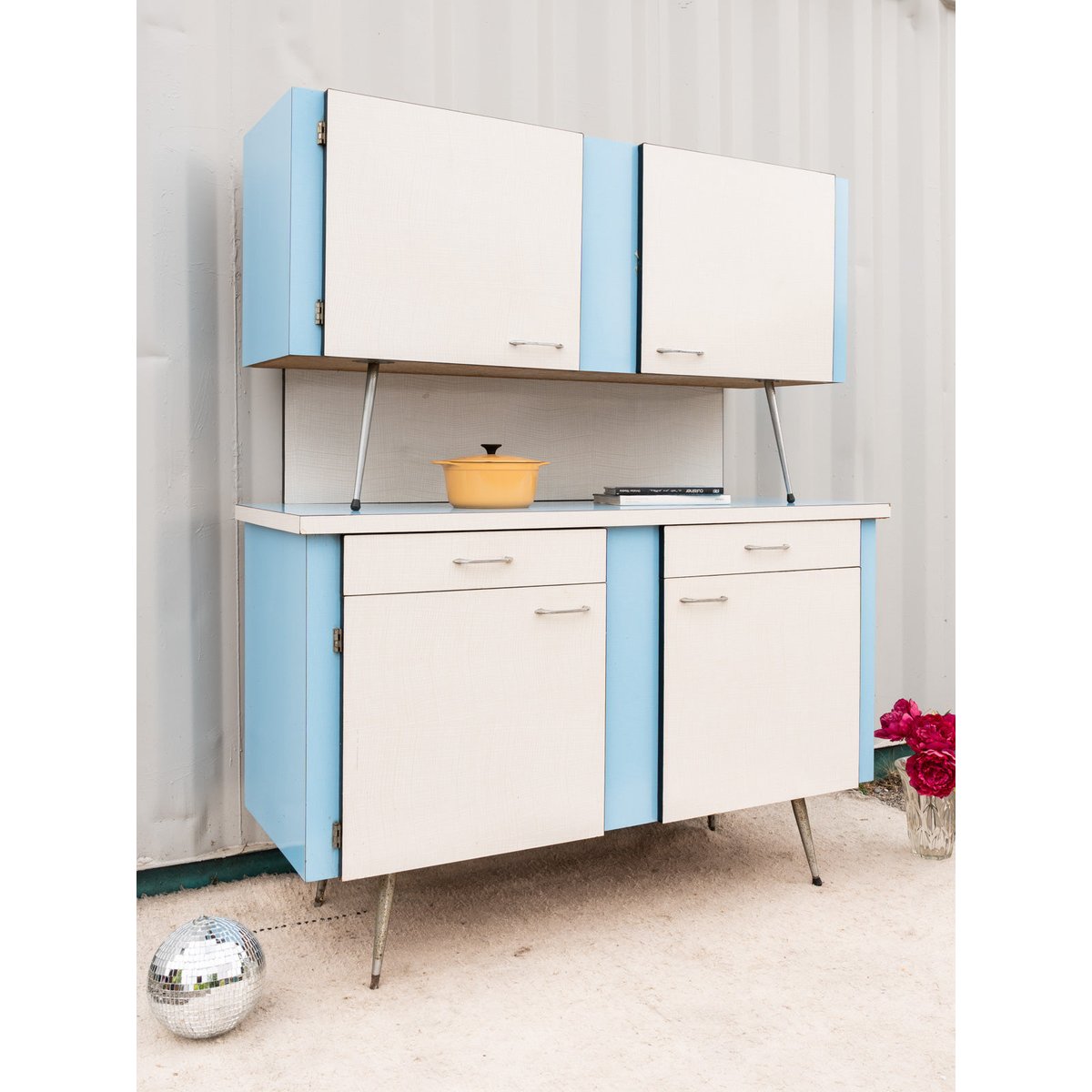 Buffet deux corps en formica Gilbert N°1693 - Bon état blanc, DEBONGOUT