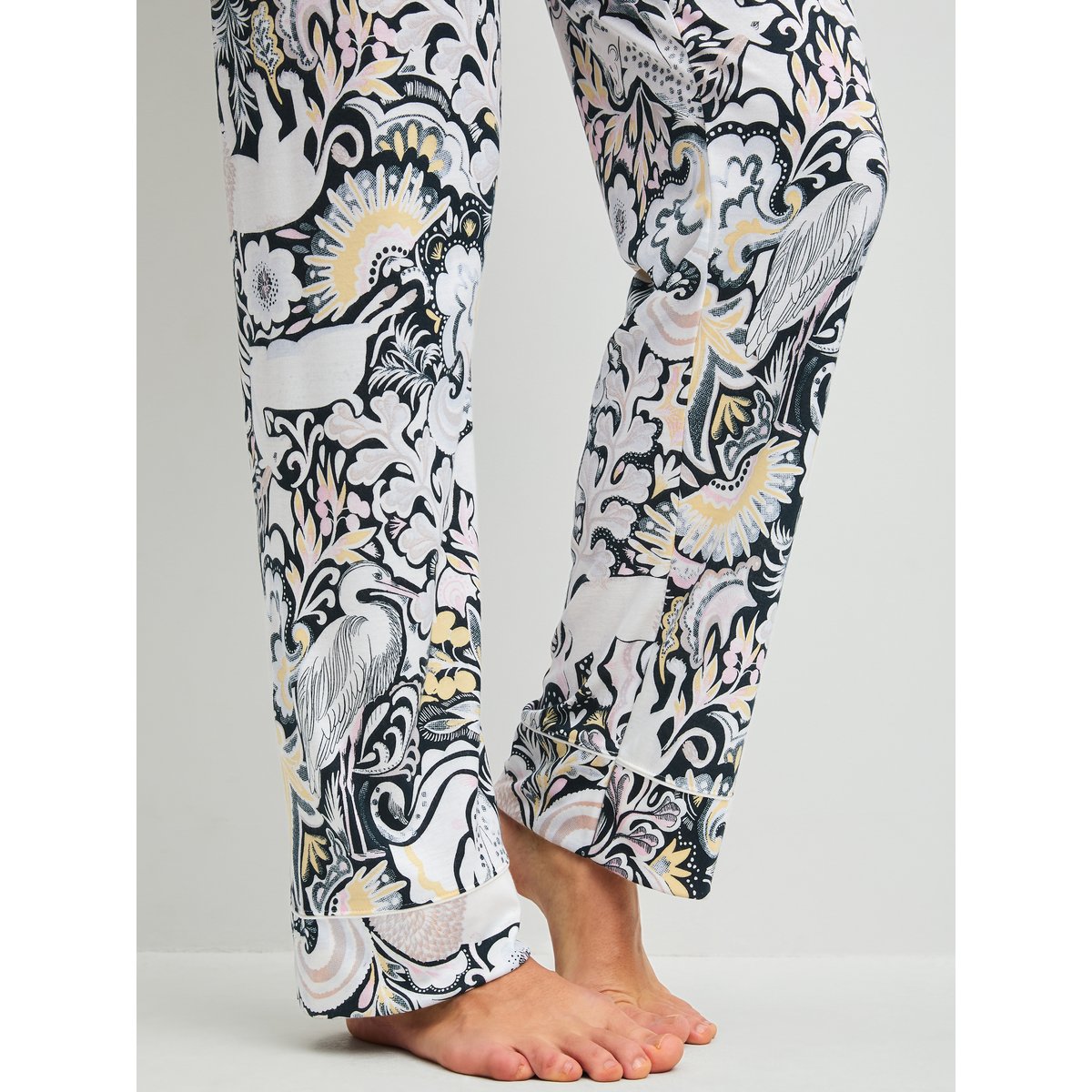 Pyjama boutonné de part en part en modal TENCEL™ et soie manches longues Modal MOONLIGHT DREAMS crème de charme, CALIDA