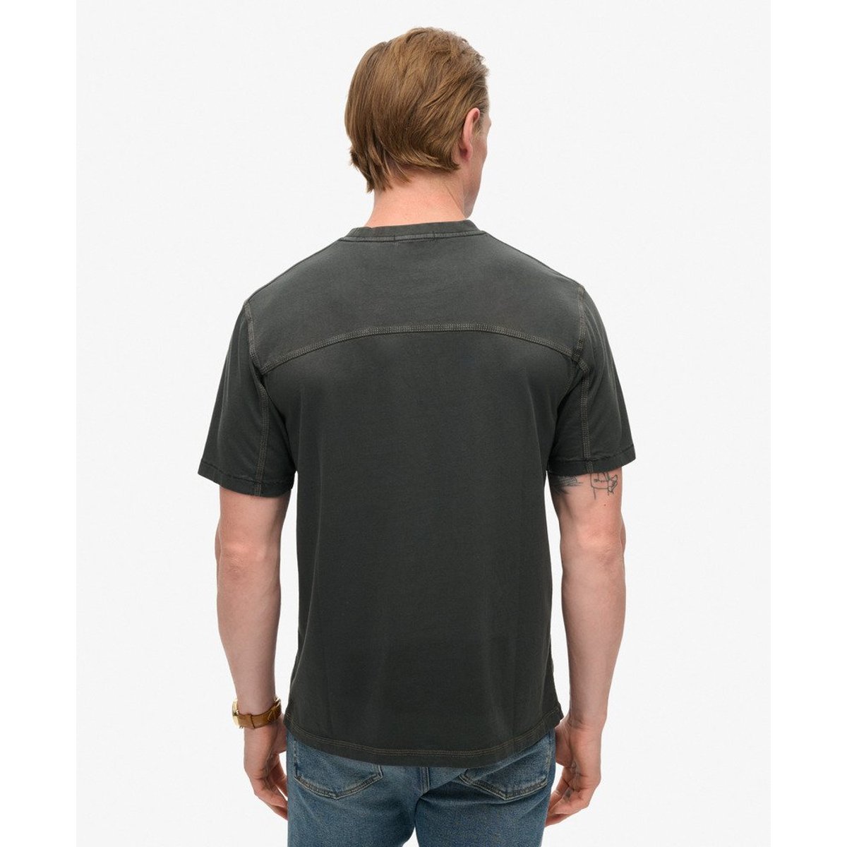 T-shirt à poche et surpiqûre contrastée noir délavé, SUPERDRY
