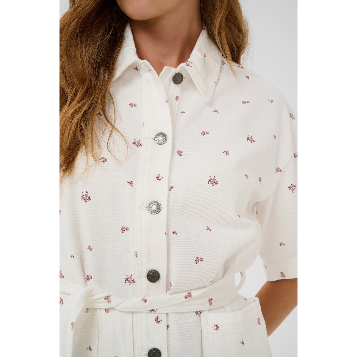 Robe en jean blanc white denim/rose flower, KAFFE