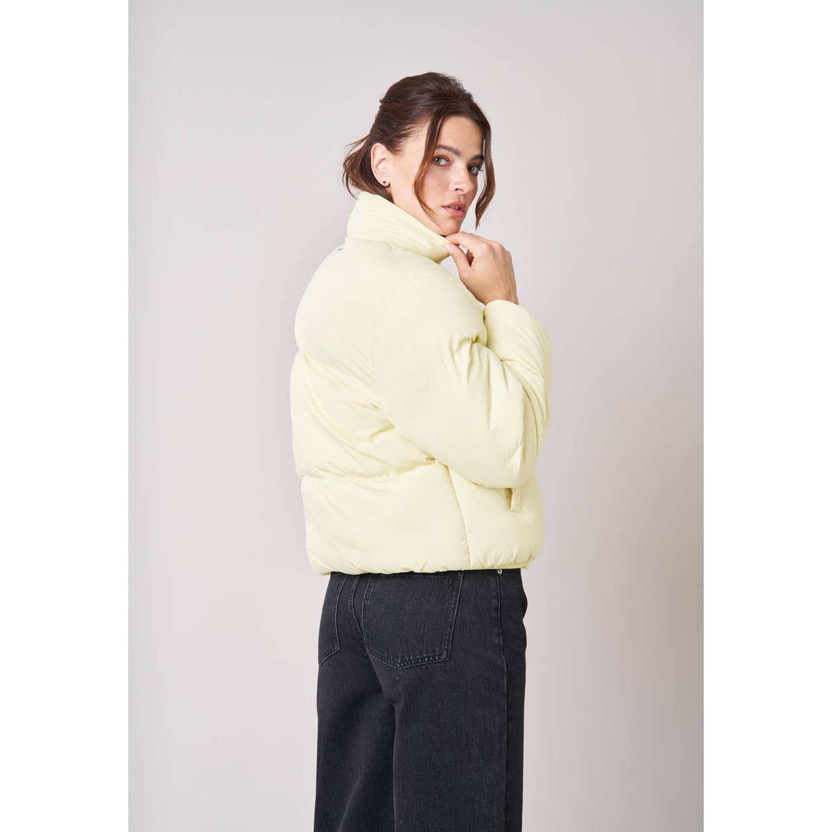 Doudoune courte femme ISKA light yellow, DEELUXE