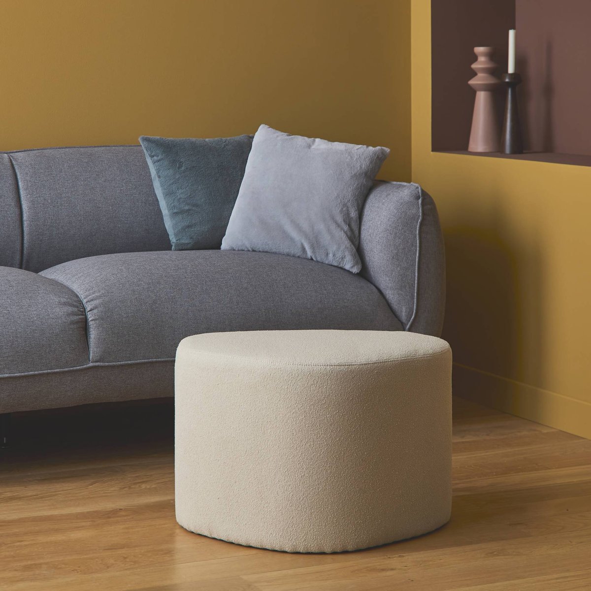 Tabouret, pouf en forme de galet tissu TAO beige, SWEEEK
