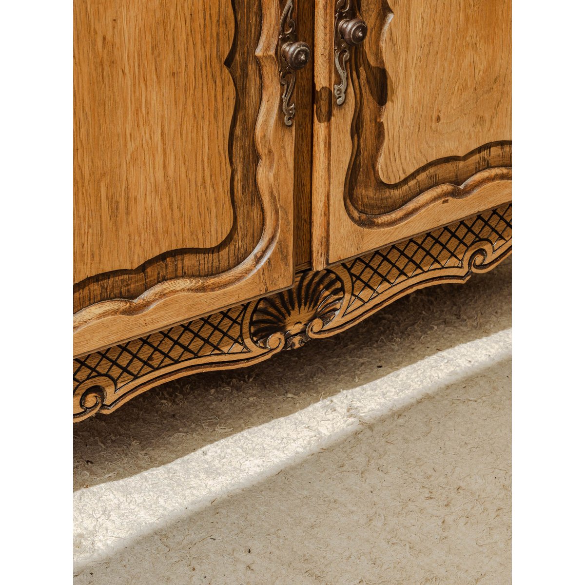 Buffet en bois Gilbert N°1545 - Bon état bois clair, DEBONGOUT