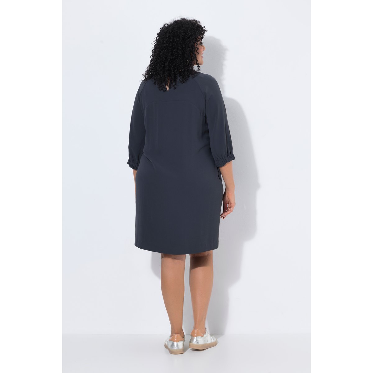 Robe décolleté rond et manches 3/4 ballon olive foncé, ULLA POPKEN