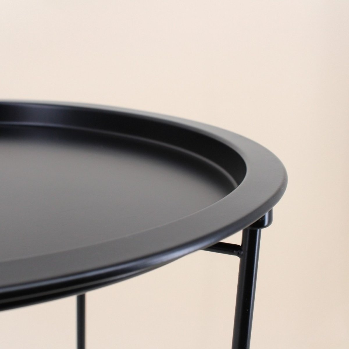 Bout de canapé rond en métal noir 47x50cm noir, ORNAMI