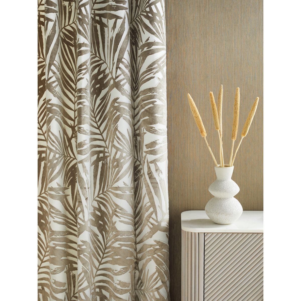 Rideaux doublés à œillets collection luxe champagne naturel, NEXT