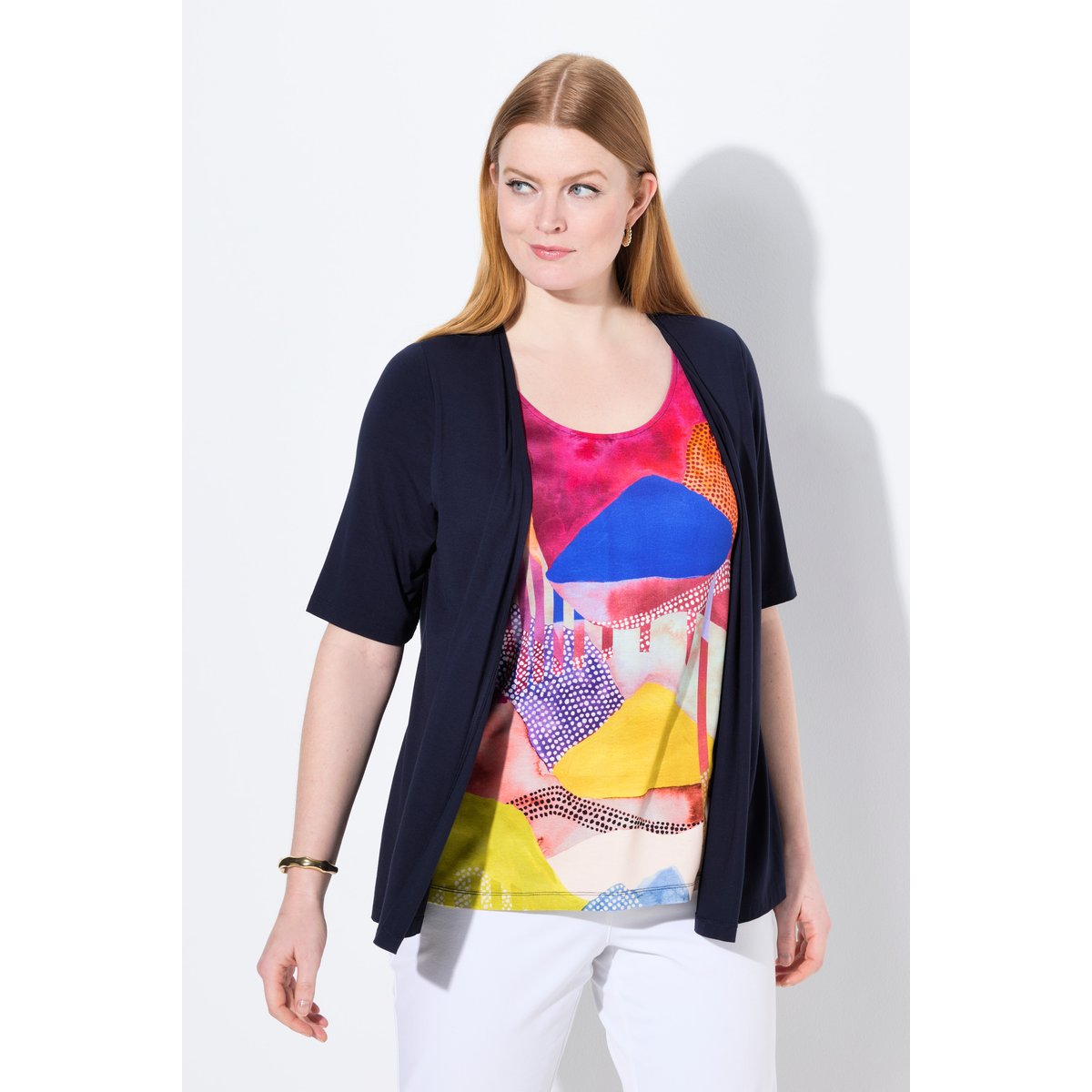 T-shirt 2-en-1. Décolleté rond et manches marine foncé, ULLA POPKEN