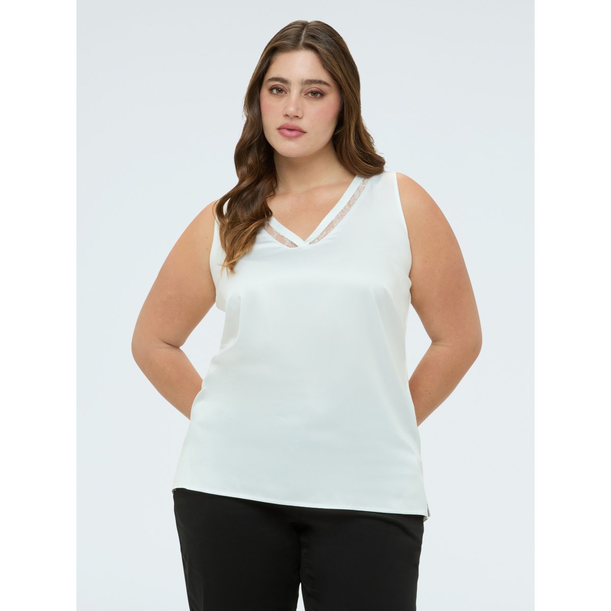 Top avec décolleté en V et détail en dentelle blanc, FIORELLA RUBINO