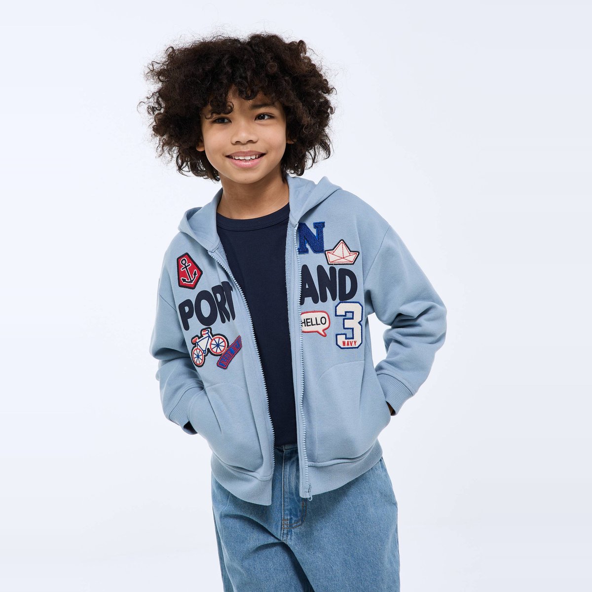 Sweat à capuche imprimé et avec badges en coton riviere, MONOPRIX