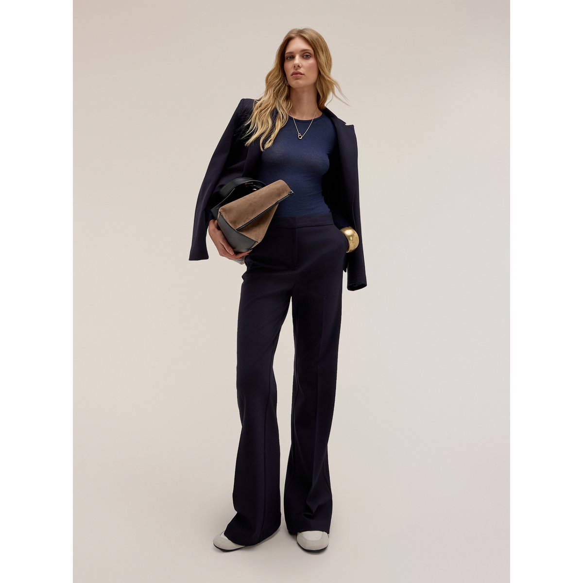 Pantalon évasé bleu, MOTIVI