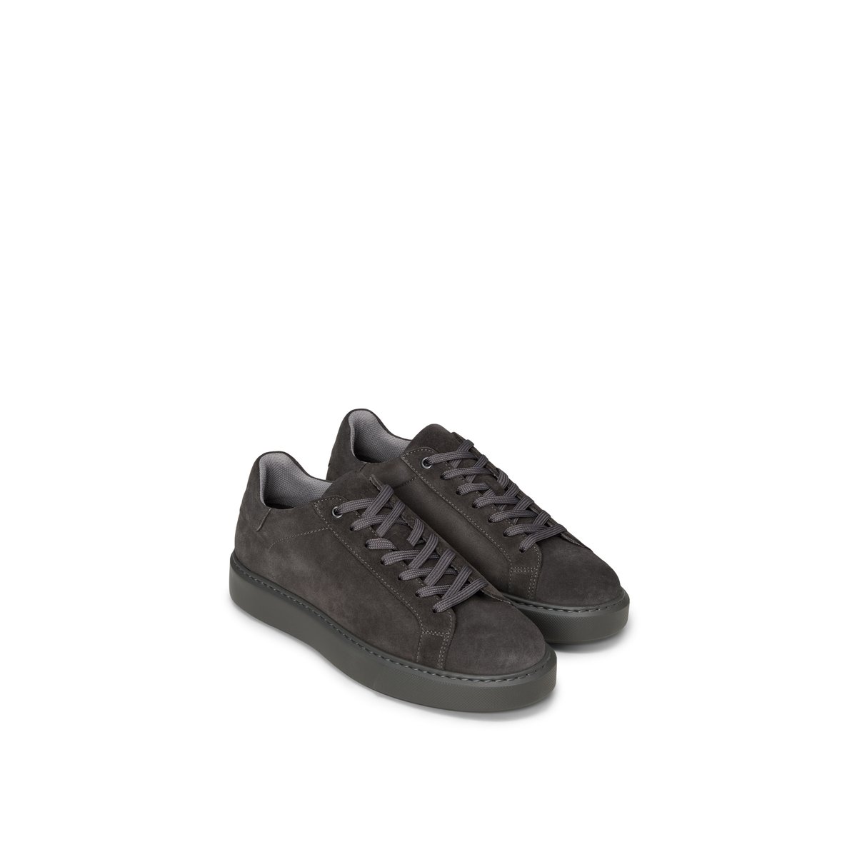 Modèle de baskets Cedric en cuir de vachette velours souple gris foncé, MARC O'POLO