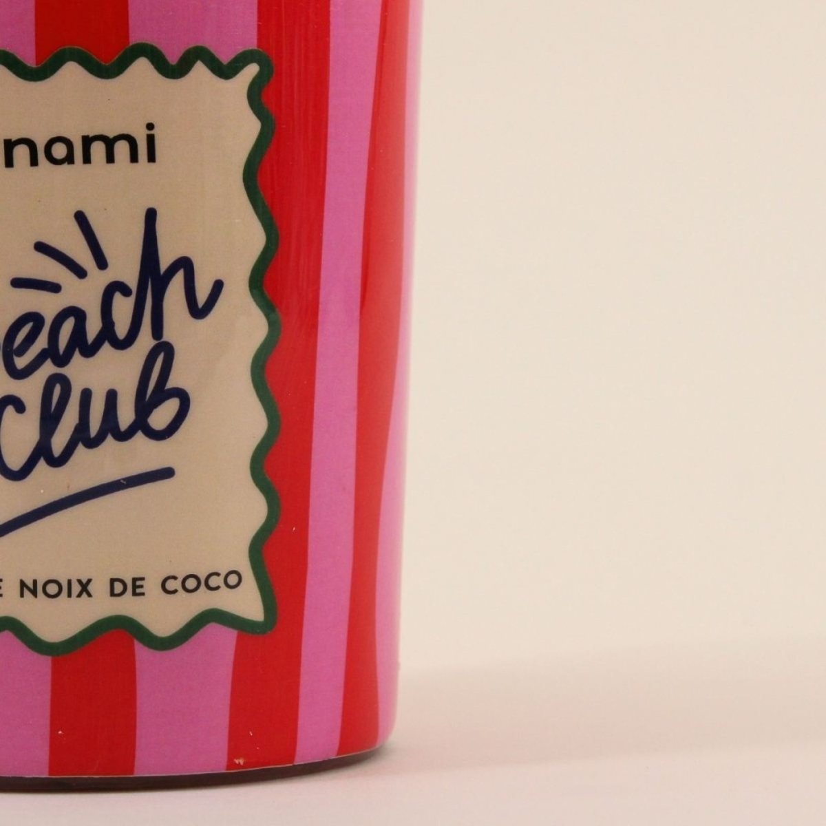 Bougie parfumée 510g "Beach club", boite cadeau rose, ORNAMI