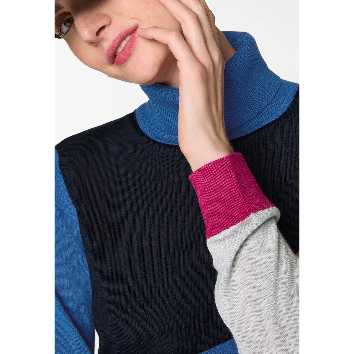 Pull col roulé color block en laine mérinos bleu marine, RODIER