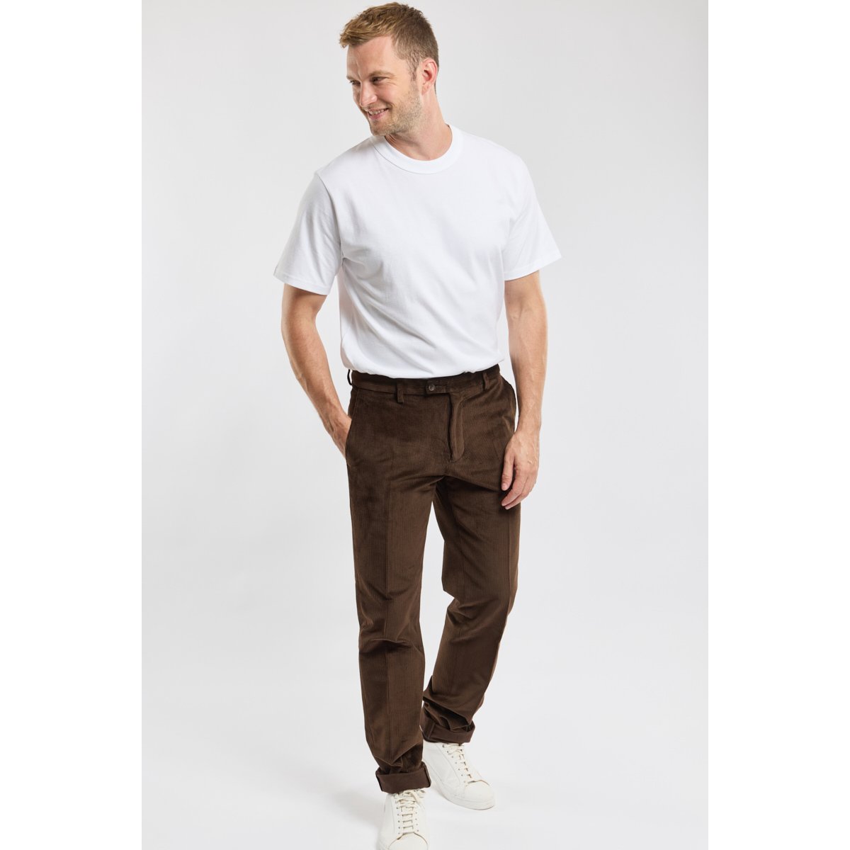 Pantalon de costume en velours chocolat, ARMOR-LUX