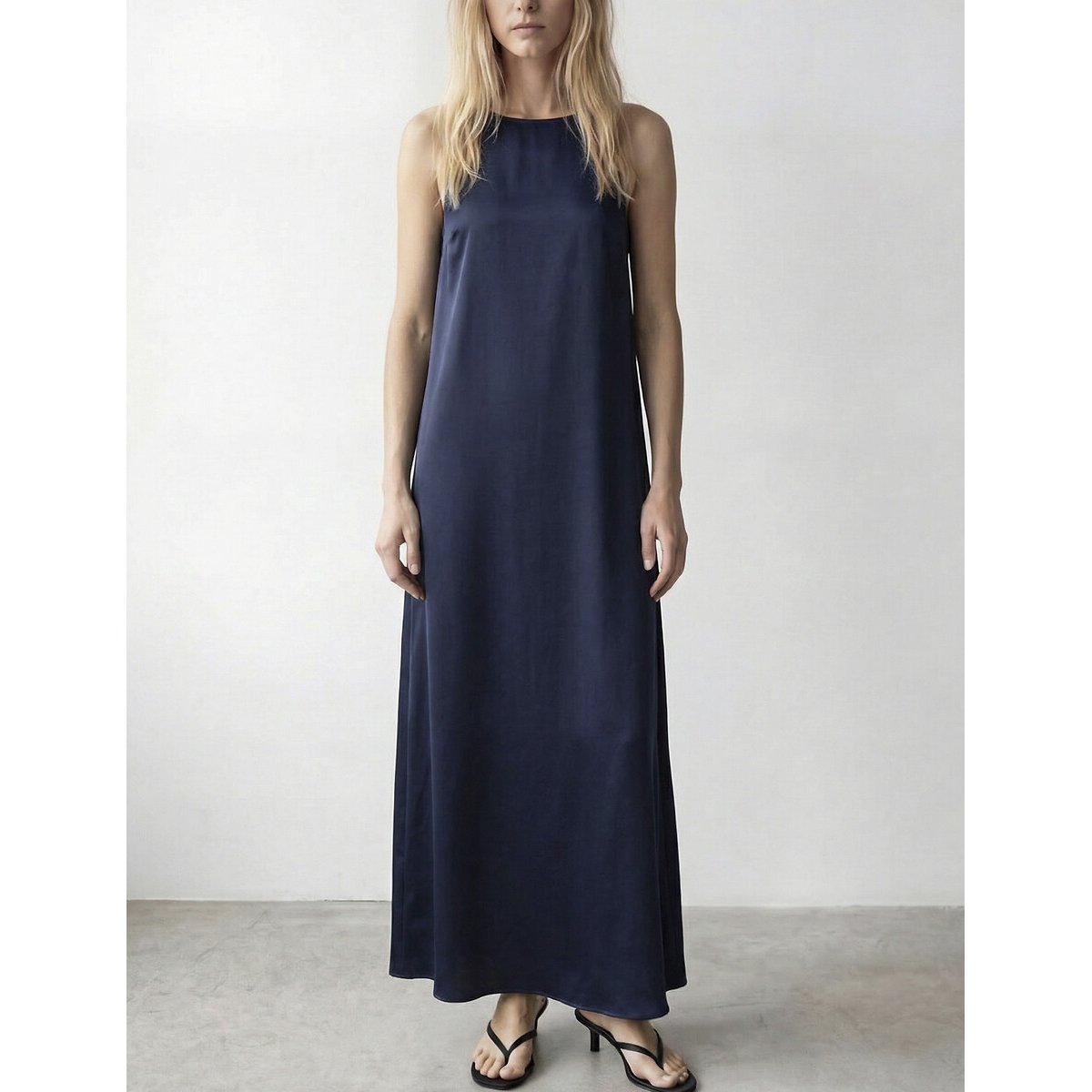 Robe longue satinée bleu marine, VILA