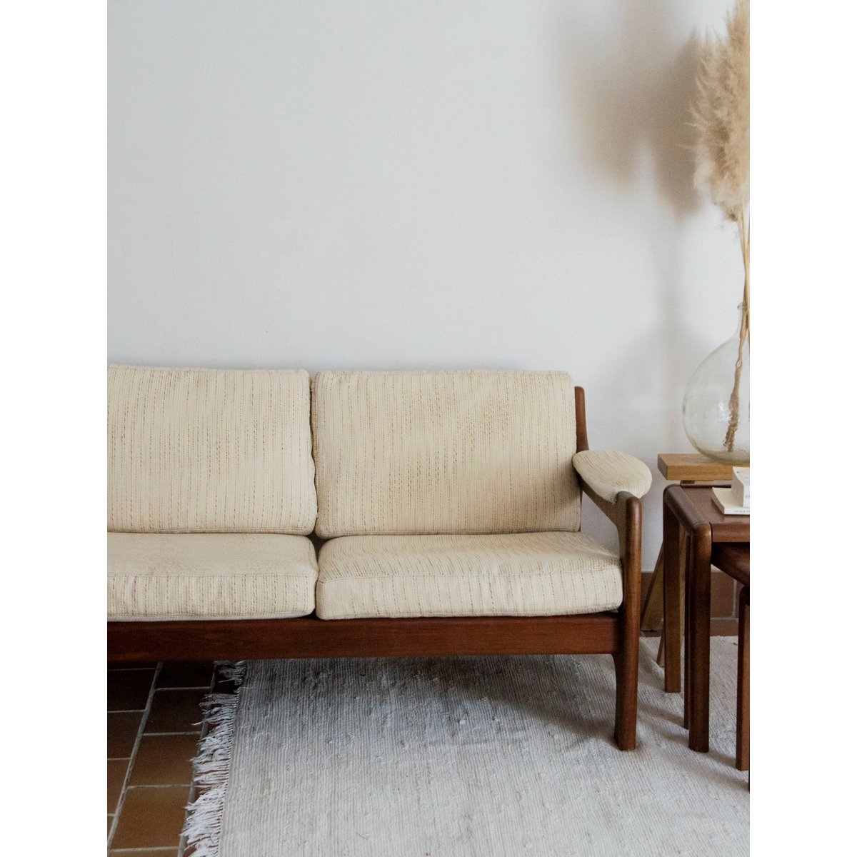 Banquette en teck massif Clara N°67 - Bon état beige, DEBONGOUT