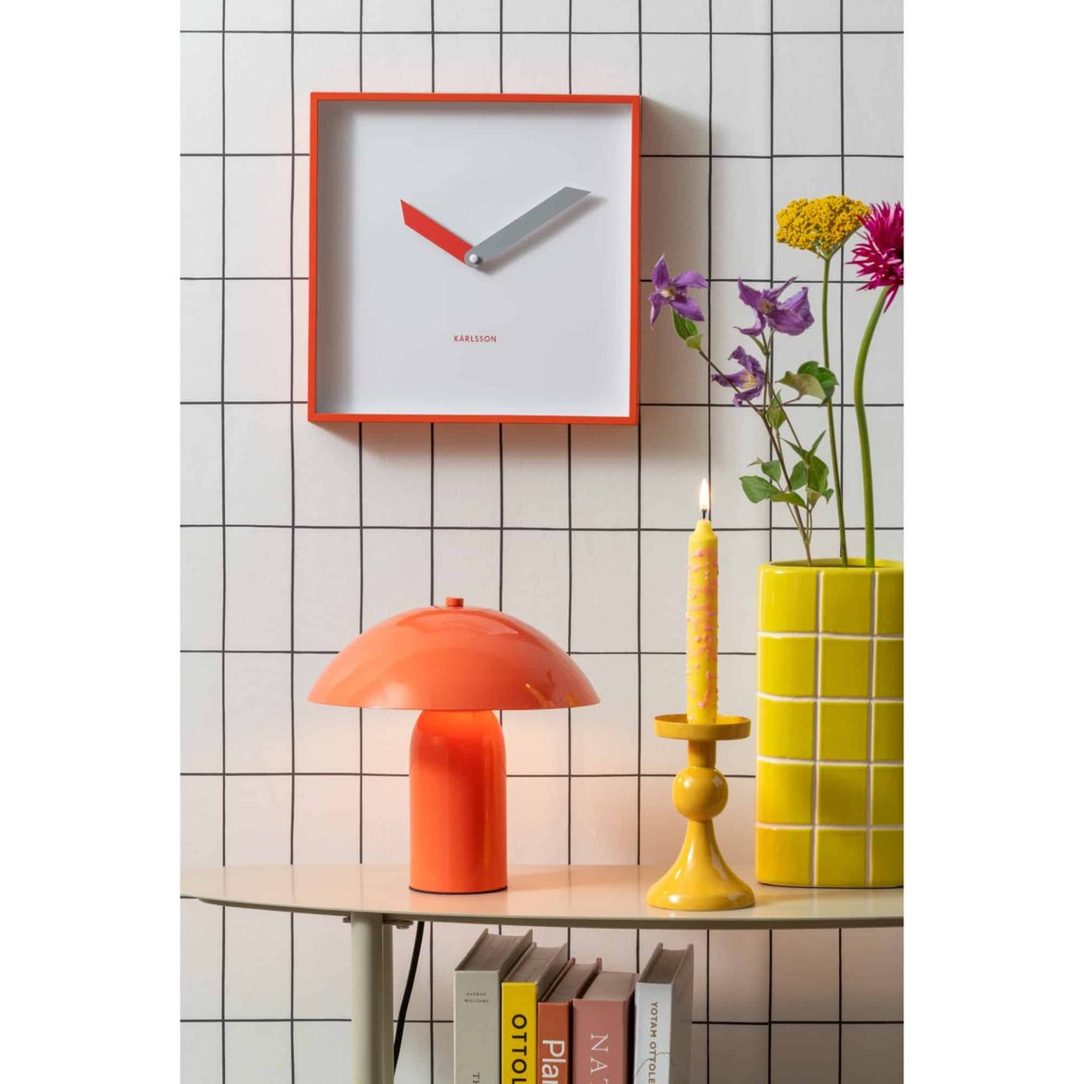 Horloge Murale Plastique COOL RETRO CUADRADO rouge, KARLSSON