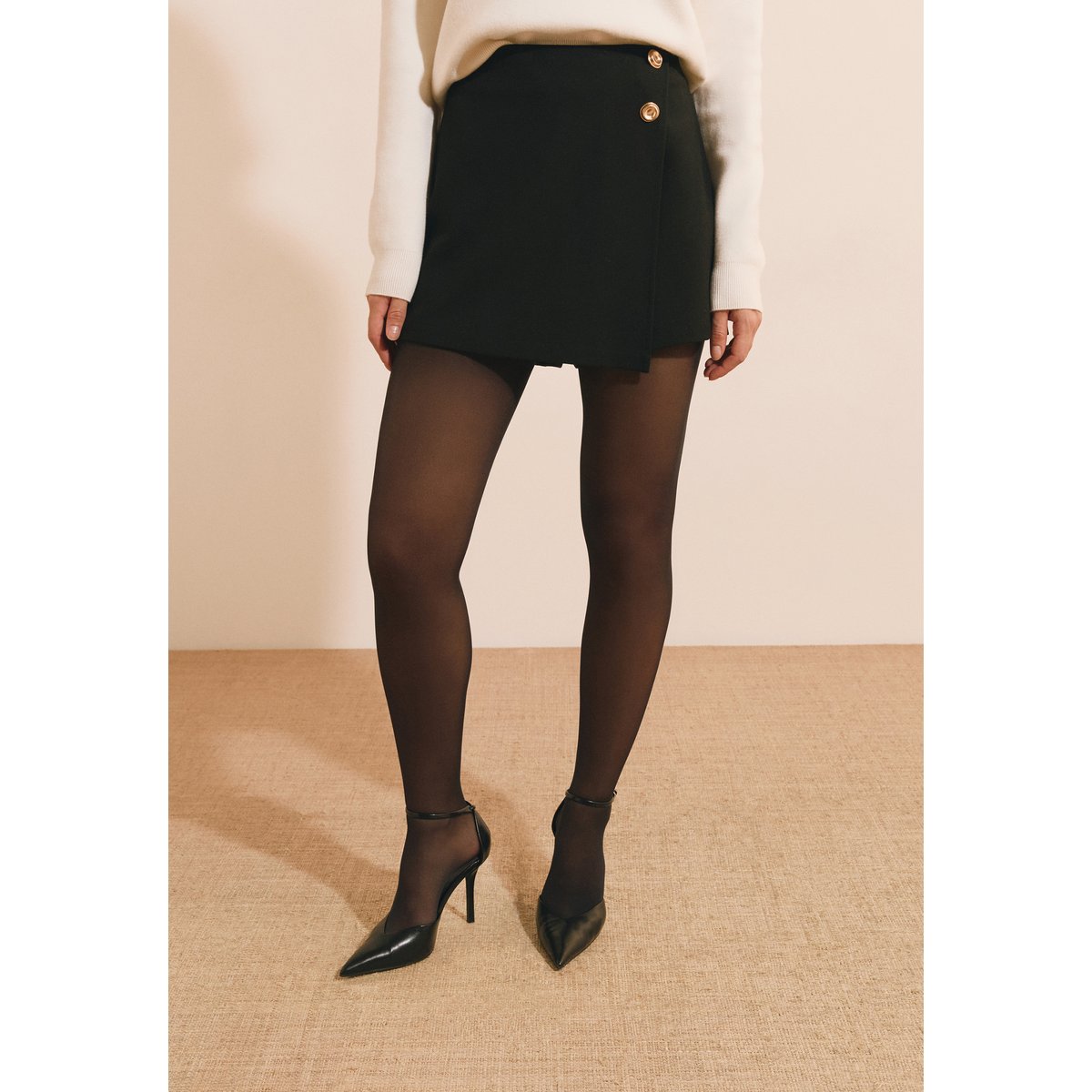 Jupe-short à boutons dorés ITHO noir, ETAM